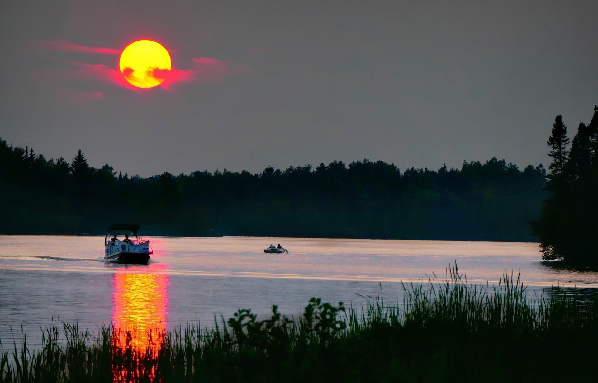 The Invention of the Pontoon Boat | ITC Shop Now