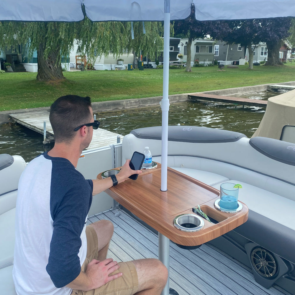 Non-Lit Party Boat Table with Cypress Leg and Umbrella